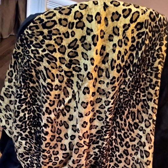 Pashmina Wrap - Animal Print Leopard - Picture 7 of 9
